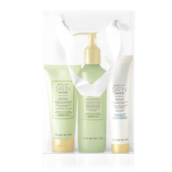 Mary Kay Satin Hands Pampering Set - Picture 1 of 1